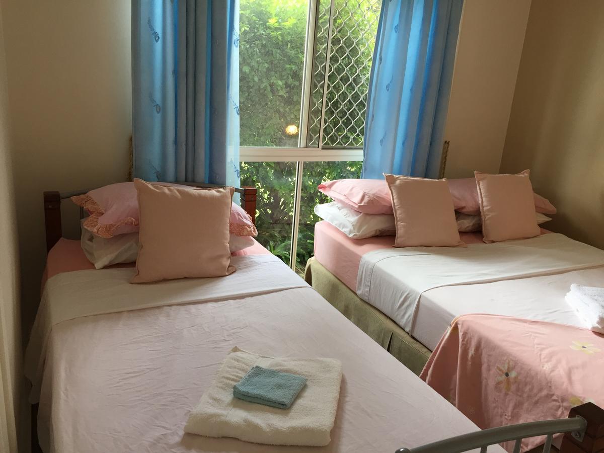 Theme Parks Amituofo Homestay Guldkusten Exteriör bild